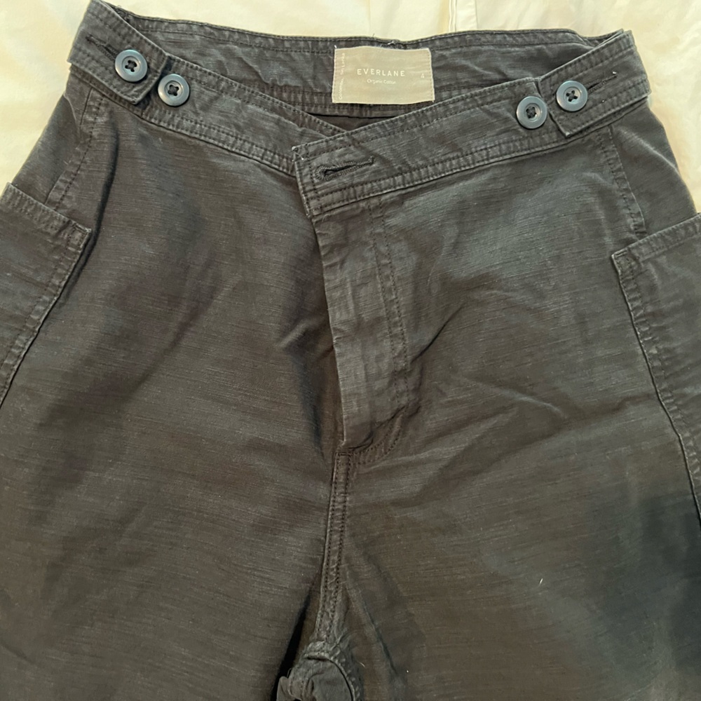 Everlane black barrel legged pant